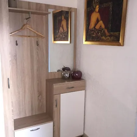 Klein Haus 12a 4*