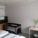 Klein Haus 12a