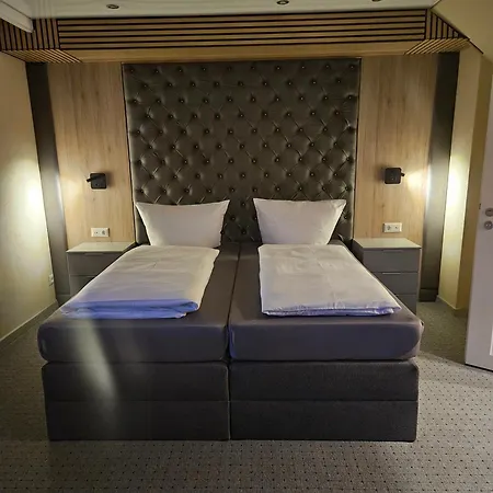 Klein Haus 12a Gasthof 4*