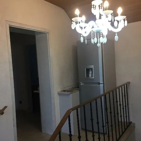Klein Haus 12a בית הארחה